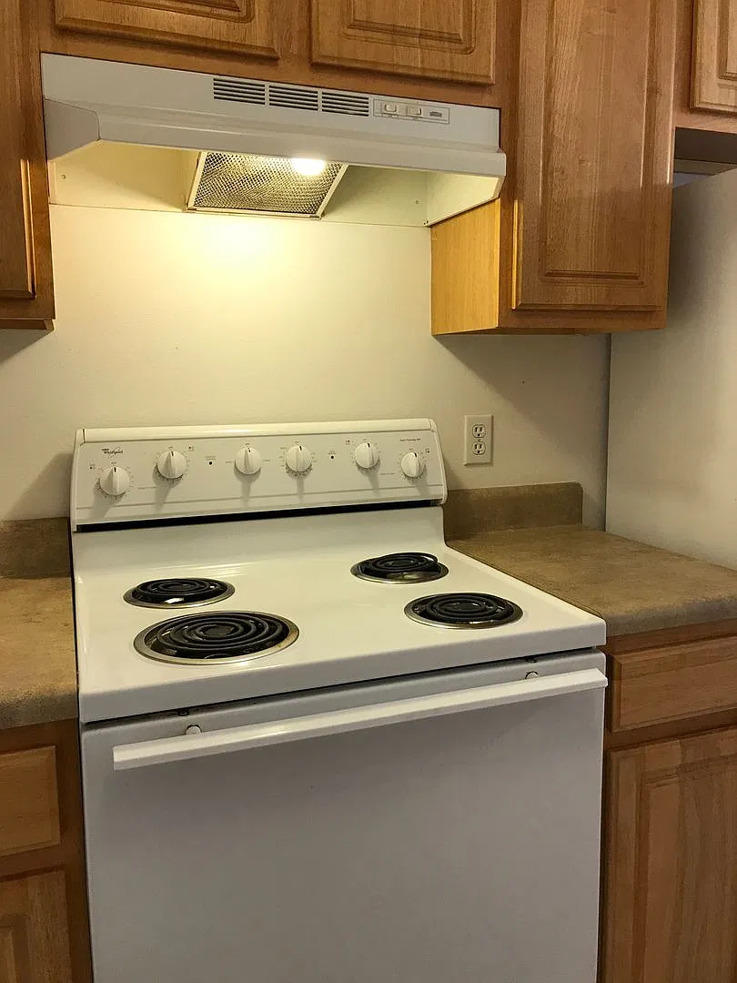 Oak Cliff Apartments — Photo 2