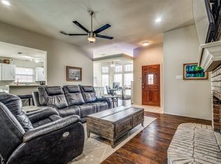2057 Hillshire Dr, Lewisville, TX 75067