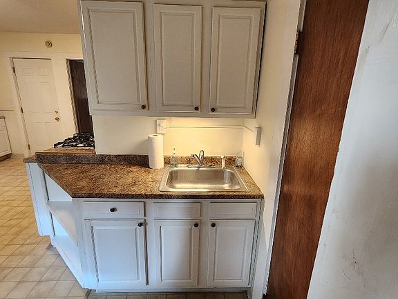 Large eat-in kitchen.
