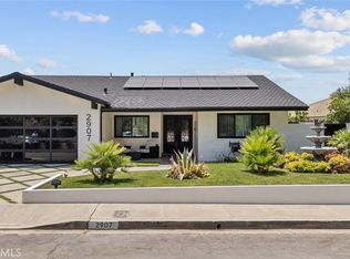 2907 Rolling Ridge Dr, Burbank, CA 91504