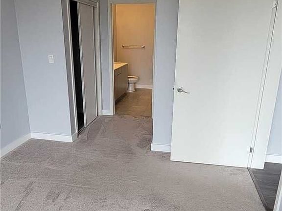 5th image of 210 Sabina Dr Unit 112