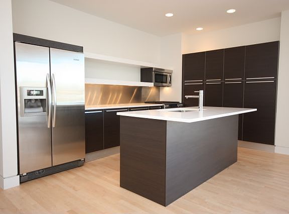 4th image of 1215 W Augusta Blvd #1