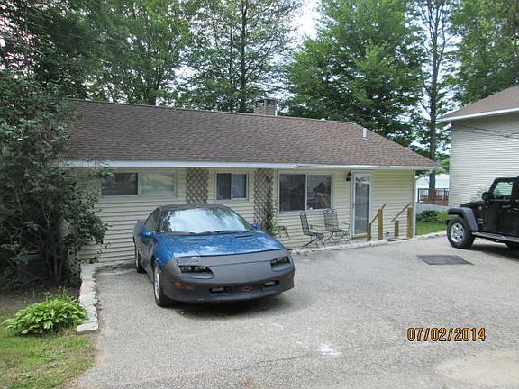 3rd image of 16849 Shawano Dr NE