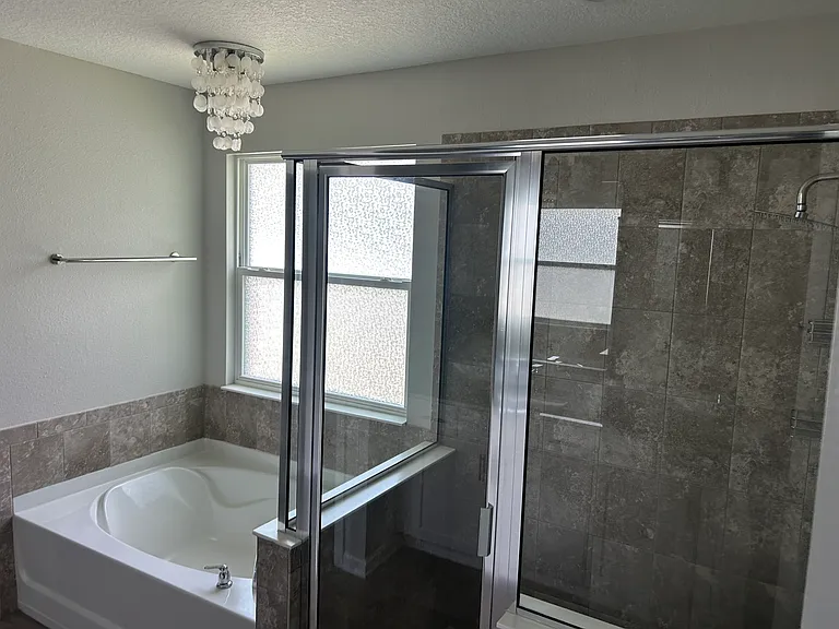 186 Granite City Ave — Photo 17