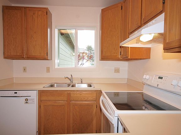 5th image of 66 NW 33rd St Unit C