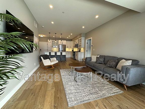 5th image of 3475 Granite Close #415