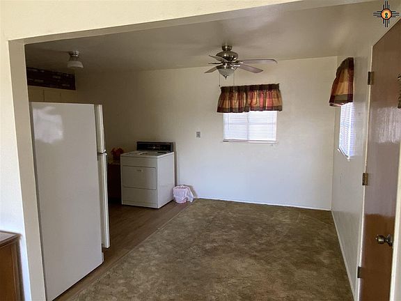 3rd image of 1112 W Yucca Ave