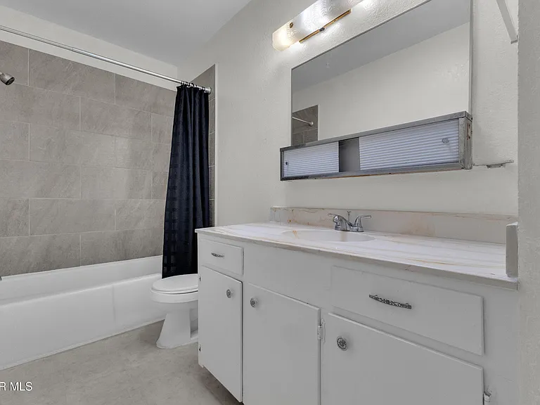 10537 Gran Cima Ln #D — Photo 19