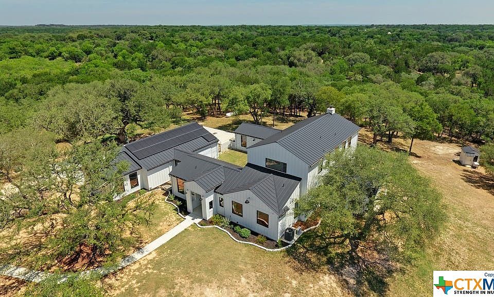 1st image of 1099 Lovejoy Ln