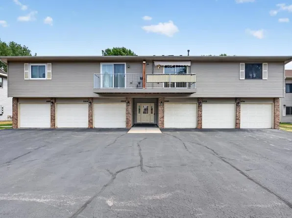 3276 Greenbrier St #3276C, Vadnais Heights, MN 55127