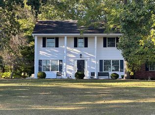 6090 E Woodside Rd, Albany, IN 47320