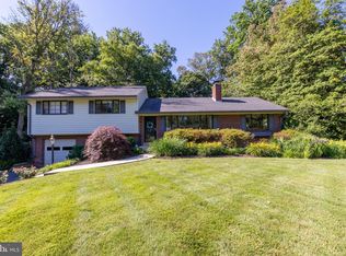 10035 Glenmere Rd, Fairfax, VA 22032