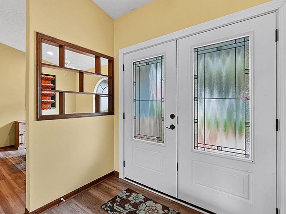 5th image of 694 Aleida Dr
