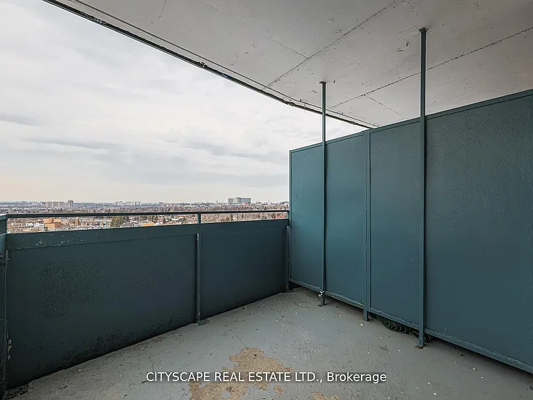 1442 Lawrence Ave W #816 — Photo 16