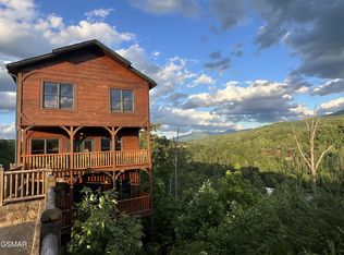 804 Resort Way, Gatlinburg, TN 37738