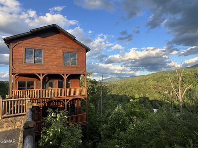 804 Resort Way, Gatlinburg, TN, 37738