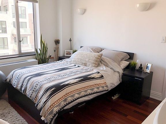 3rd image of 14-08 31st Ave APT 4B
