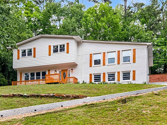 4th image of 3633 Leslie Ann Rd