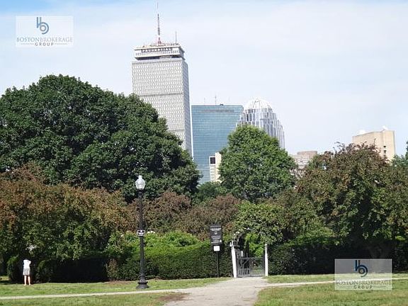 5th image of 109 Park Dr