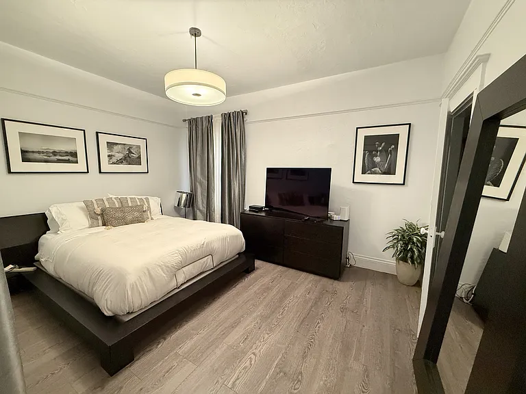 1338-1340 Hyde St #2 — Photo 7