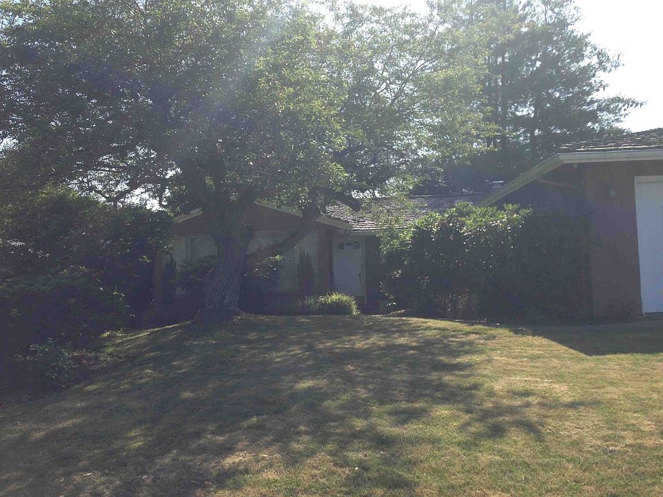 1st image of 7734 Forest Dr NE