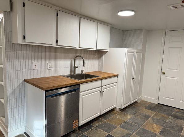 (undisclosed Address)