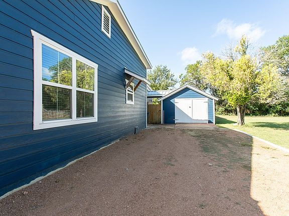 3rd image of 503 Lucille St #N