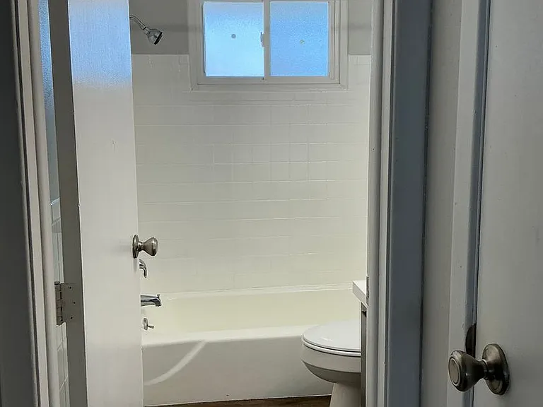 4420 S 25th St — Photo 12