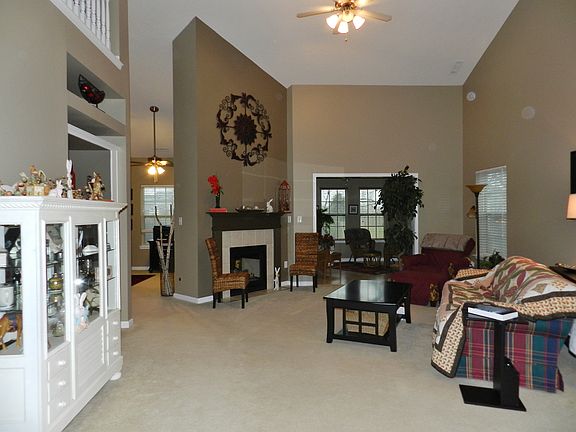 4th image of 7045 Willow Pond Dr
