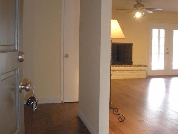 4th image of 2150 N Sarnoff Dr