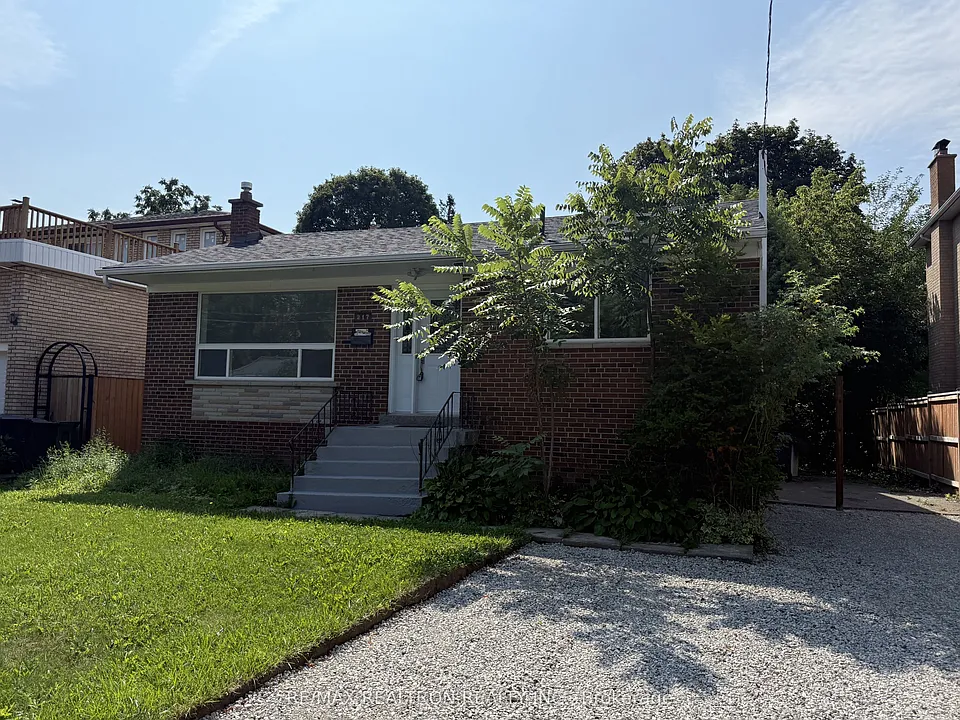 217 Moore Park Ave #BASEMENT