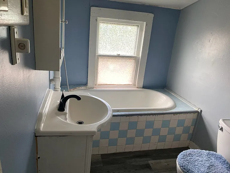 243 Webster Ave #3 — Photo 16