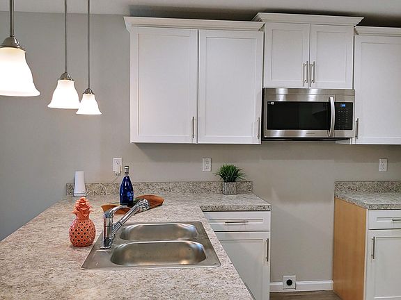 4th image of 3954 Autumn Ln
