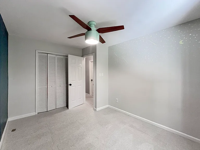 6623 Sky Blue Ct — Photo 18
