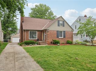 19558 Laurel Ave, Rocky River, OH 44116