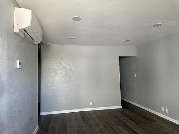 5th image of 3012 N Fruit Ave #8
