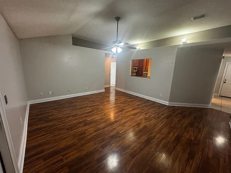2096 Bella Breeze Ct — Photo 8