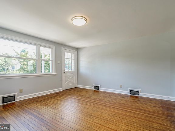 3rd image of 1145 Dekalb Pike