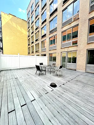 Rented by Avenues Real Estate | media 8