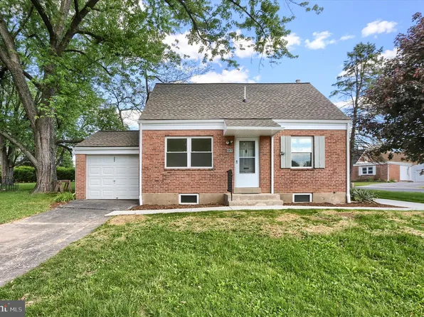 307 Pennsylvania Ave, Camp Hill, PA 17011