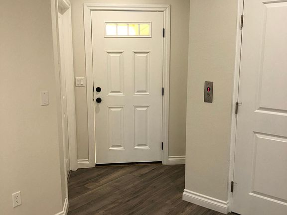 3rd image of 223 W Linden Ave #101