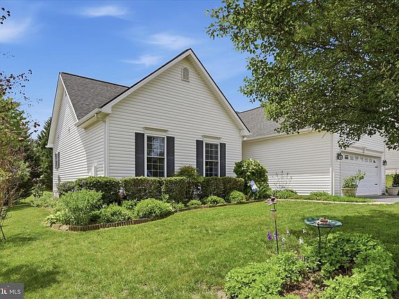 5th image of 32 Le Fevre Ln