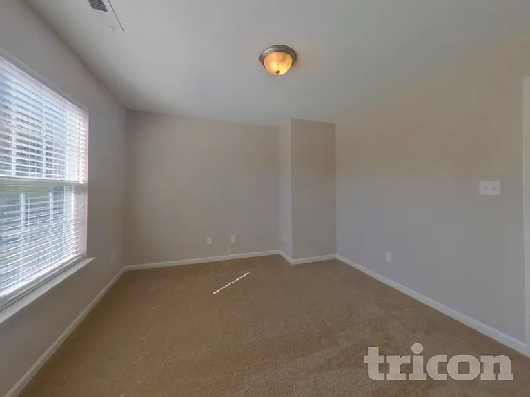 2558 Fiddlers Glenn Dr — Photo 13