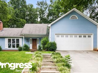 2424 Torrington Ln, Charlotte, NC 28262