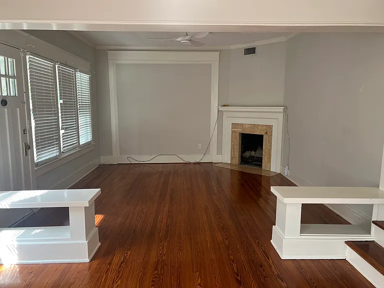 3204 Oak St — Photo 6