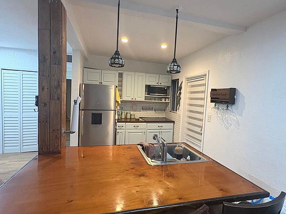 5th image of 1790 NW 94th St