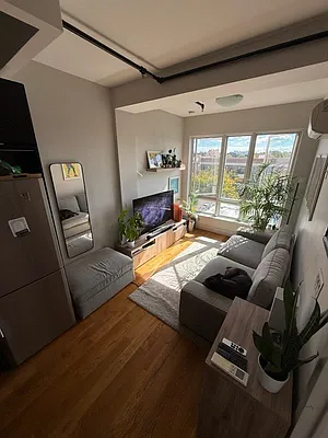 Rented by City Vista Inc | media 17