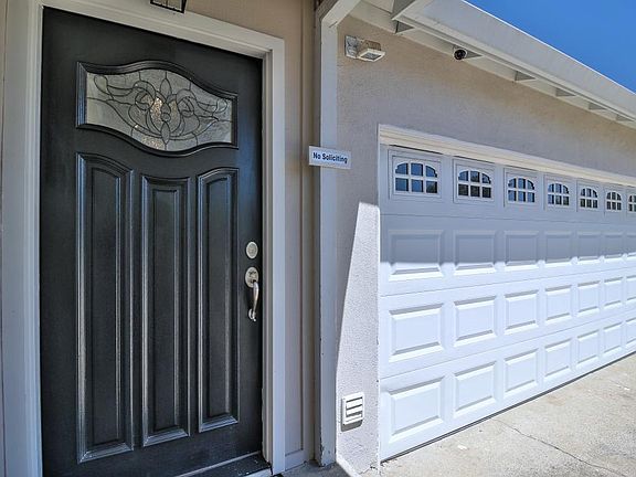 3rd image of 1539 Tobias Dr