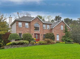 6 Coe Farm Rd, Suffern, NY 10901