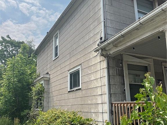 3rd image of 6150 Morton Ave